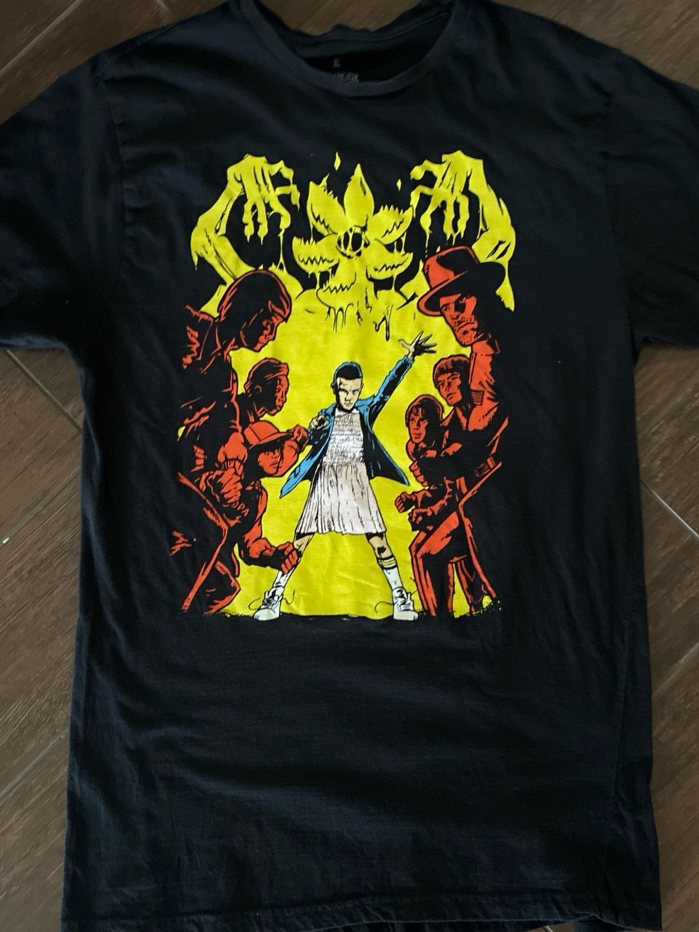 Preowned Black Stranger Things graphic T-Shirt - Yellow & Red Print